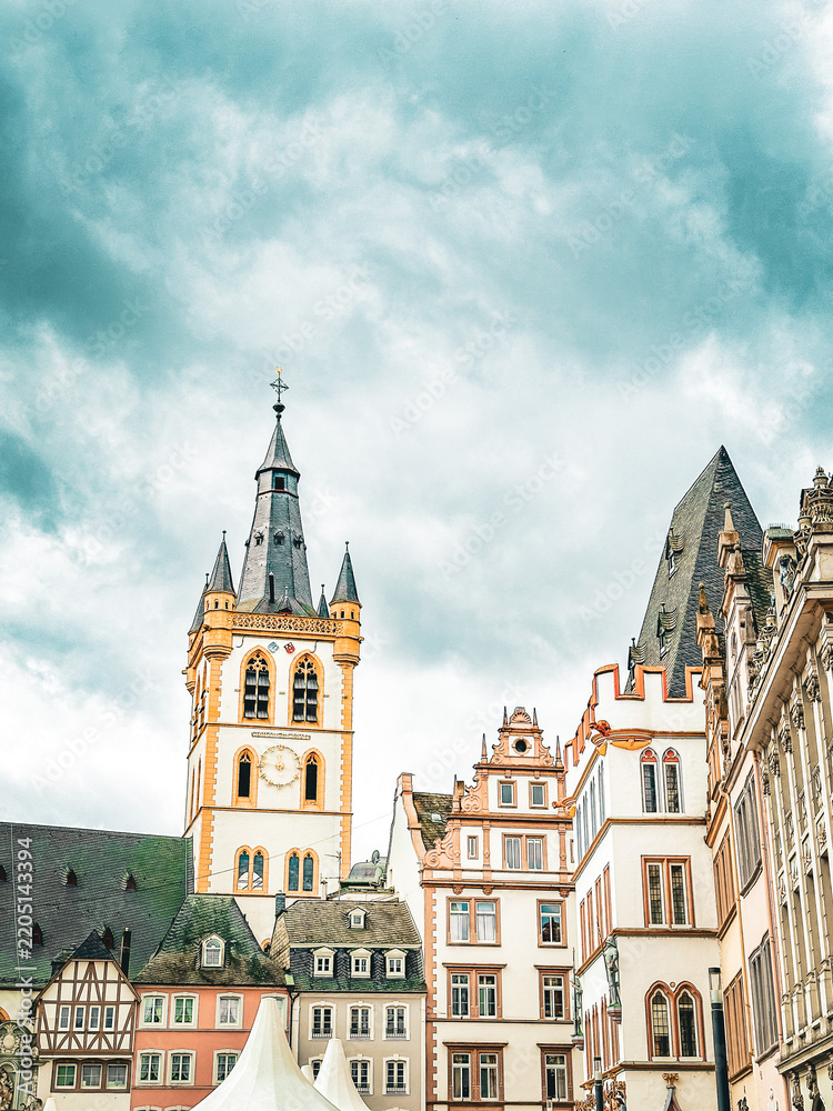 Obraz premium Embarking on a Trier Adventure: Roaming the Enchanting Streets of the Old Village