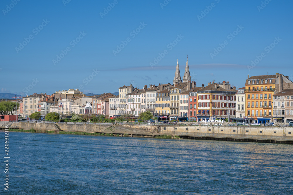 Obraz premium Macon is a commune in the Saône-et-Loire department in southern France.