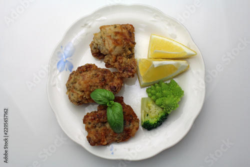 鶏の唐揚げ　バジル味