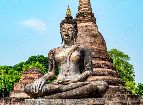 Obraz na plátně Giant Seated Buddha statue at Sukhothai Historical Park, Sukhothai, northern Tha
