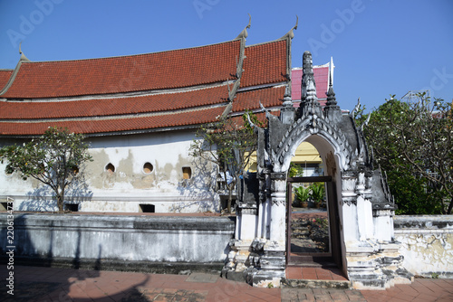 The ancient ordination hall of Wat Yai Chom Prasat belongs to a temple dating back over 400 years believed to have been built during the Ayutthaya period and has been registered as a national historic