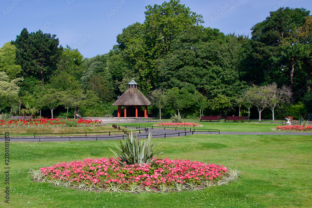 Obraz premium St. Stephen Green Flower Garden Dublin County Leinster Republic of Ireland