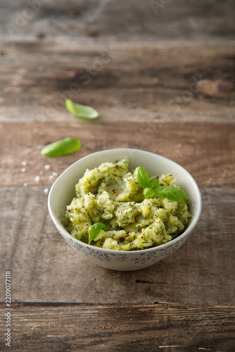 Mashed potato with pesto sauce