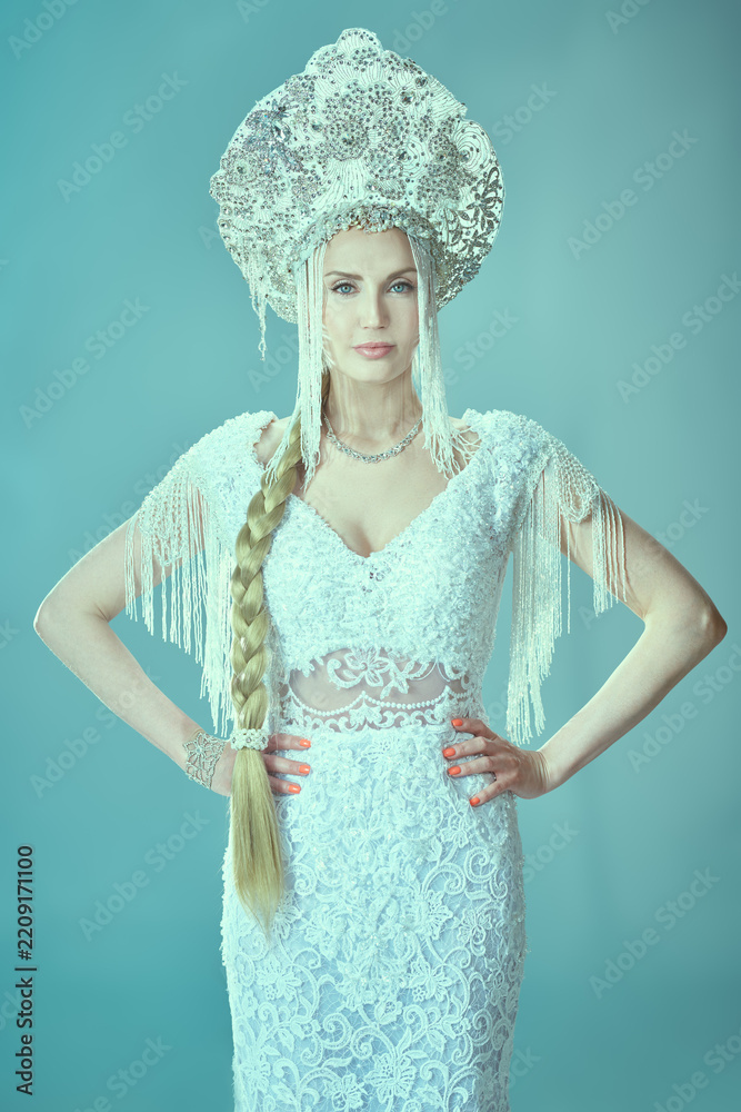 Obraz premium Elegant Winter Fairy Queen