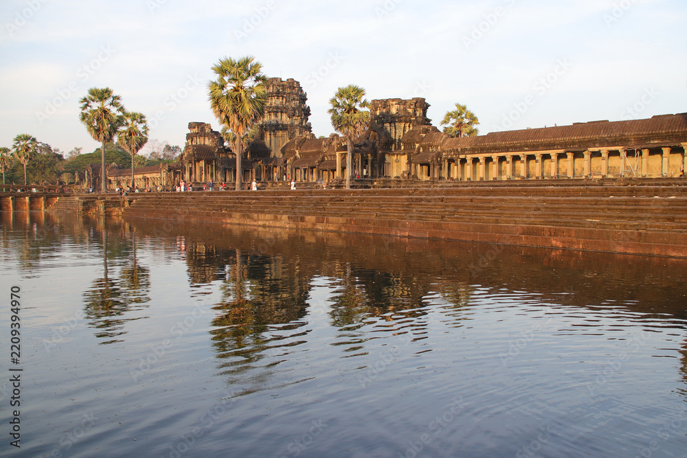 Fototapeta premium ruined khmer hindu and buddhist temple (angkor wat) in angkor in siem reap in cambodia 