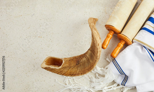 Fotografie Traditional Jewish Religious Symbols Featuring A Horn Shofar And Ceremonial Tora