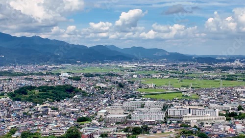 平塚市の湘南平展望台から眺める伊勢原の市街地