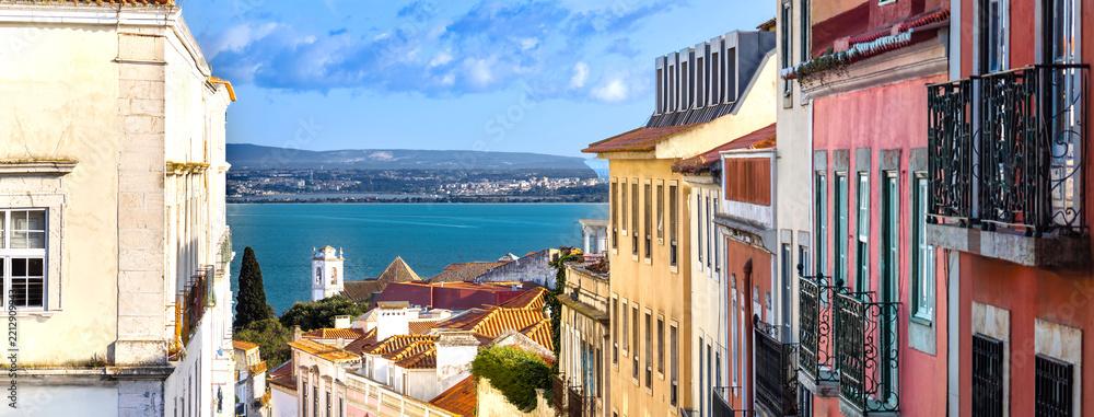 Fototapeta premium Typical Portuguese architecture and colorful buildings of Lisbon historic city center