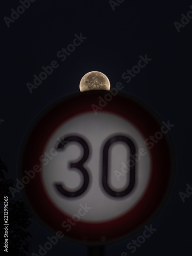 tempo30 moon
