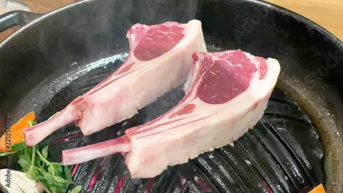 北海道ジンギスカン七輪炭火で焼く生ラムの旨味
