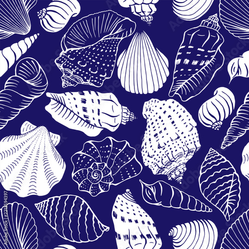 Seamless pattern with seashells. Hand drawn vector illustration.