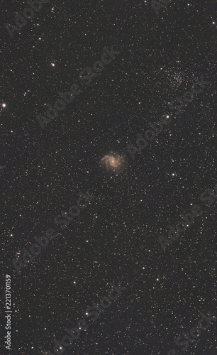 Galaxie spirale NGC 6946 et amas d'étoiles NGC 6939