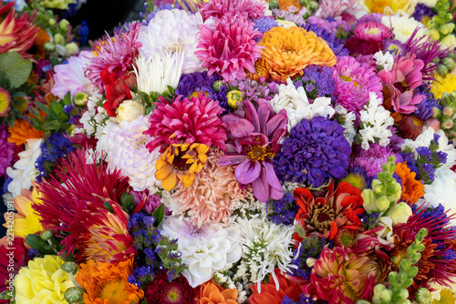 Oberfläche mit blühenden Blumen