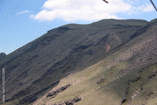 鷲ヶ峰 虎ヶ峰 阿蘇山 高岳 中岳 仙酔峡 火口東展望所 熊本県 岩稜 絶景 背景素材