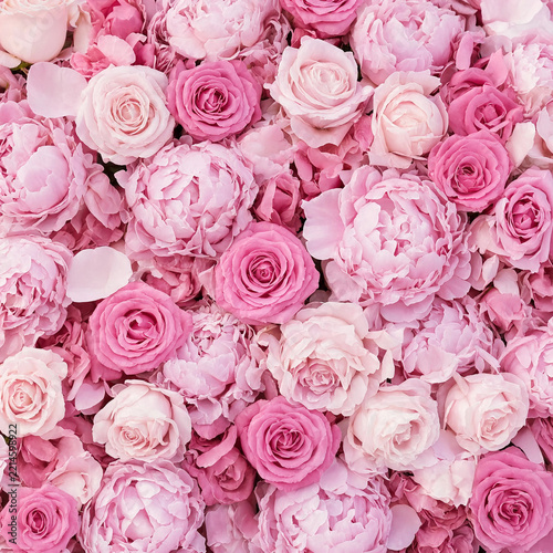 Seamless rose flowers texture background with soft pink natural floral pattern for graphic design