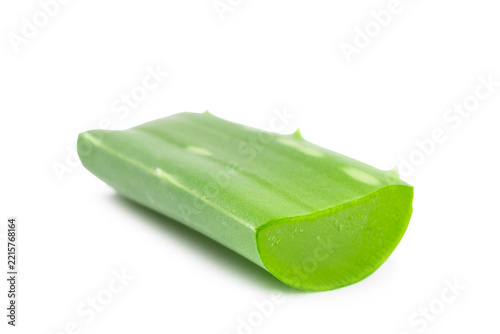 Obraz na plátně Aloe vera leaf with slice isolated on white background