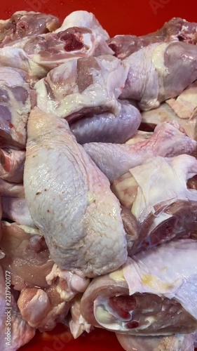 fresh raw chicken	
