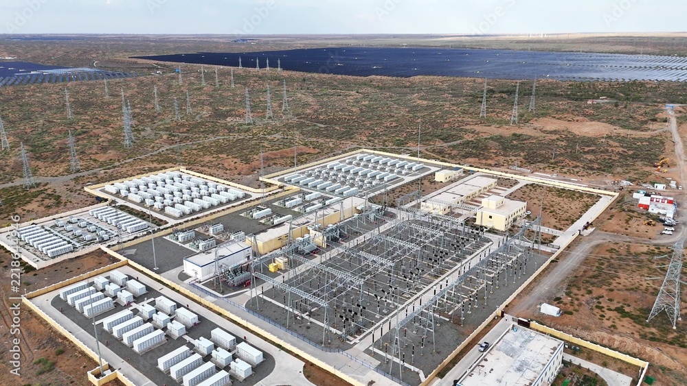 Naklejka premium large scale energy storage power station facility in the desert