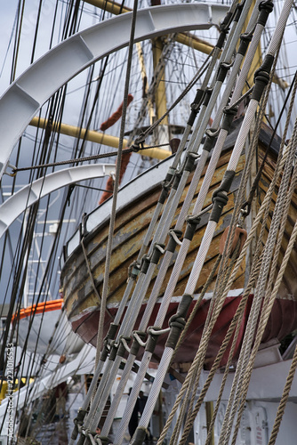 rigging of a sailing ship