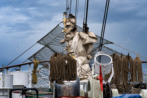 ropes on a sailboat