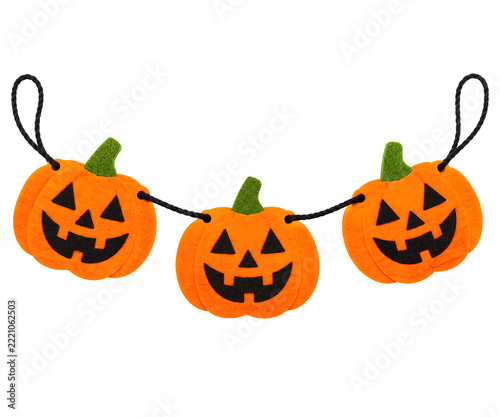 Halloween pumpkin garland with jack-o'-lantern faces