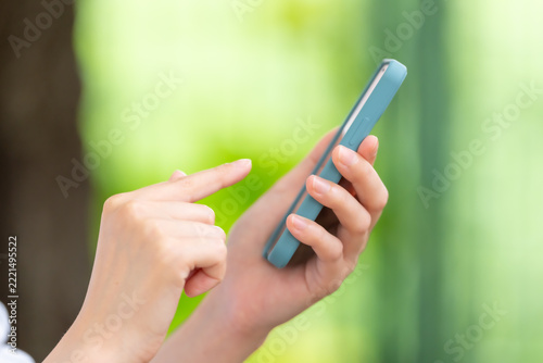 スマートフォン　女性