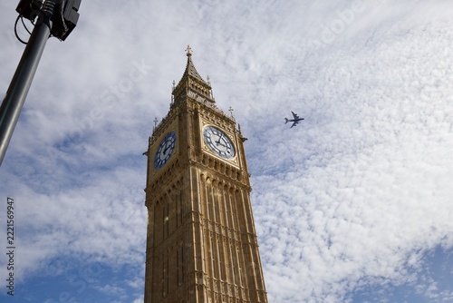 Big Ben Londra con aereo
