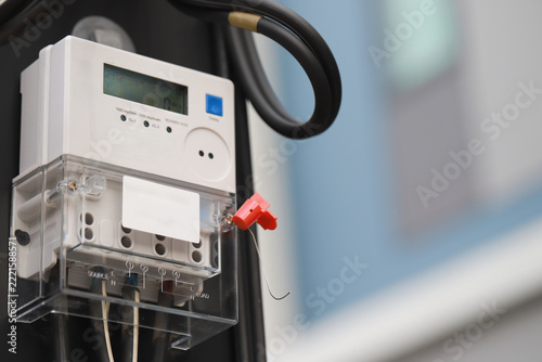 Electricity meter for residential houses