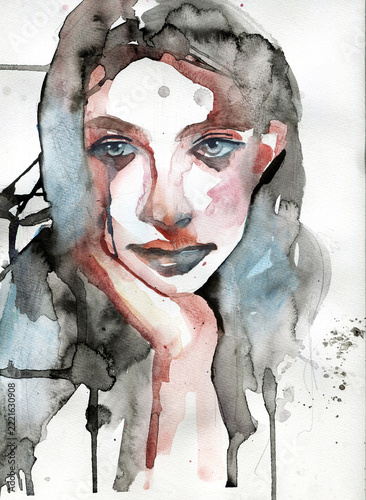 Ritratto artistico astratto di donna ad acquerello con grandi occhi azzurri, stile espressionista moderno con sfumature fluide di inchiostro scuro ed elementi di malinconia e riflessione profonda