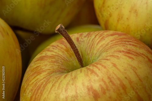apples on a wooden table