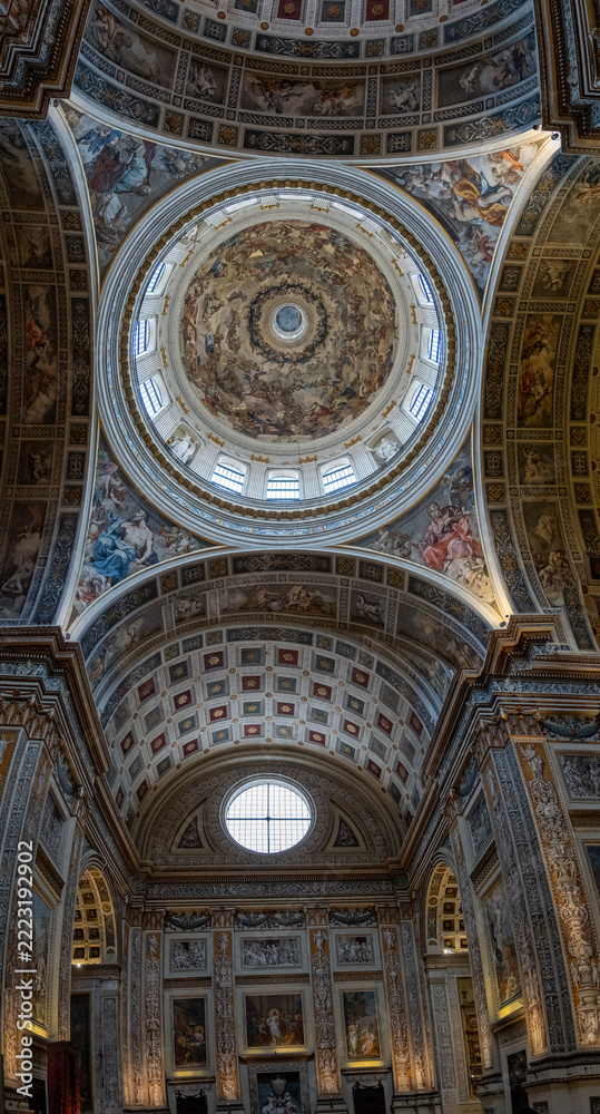 Obraz premium Frescoed Dome Ceiling of Basilica di Sant'Andrea