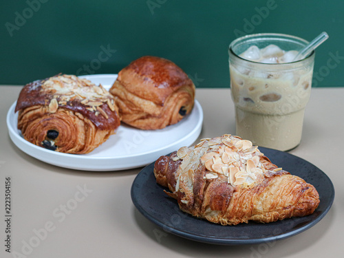 croissant and coffee