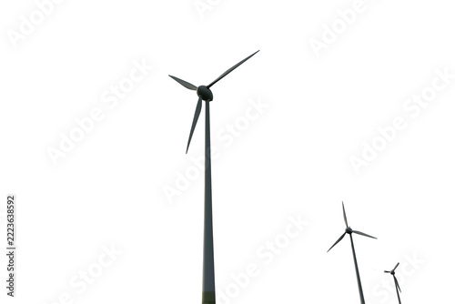 Drei Windrädern in einem Feld, freigestellt in png