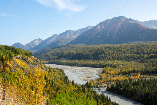 Obraz na plátně Views on the Glen Highway between Glenn Allen and Palmer Alaska