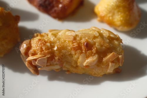 Traditional Catalan Panellets – Handmade Almond and Pine Nut Pastries for All Saints' Day