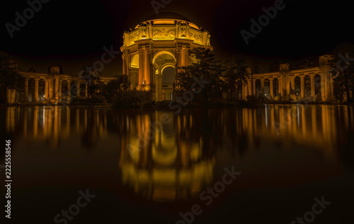 Night view of the Palace of Fine Art
