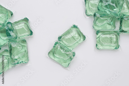 Gel ball laundry detergent, detergent capsule pods