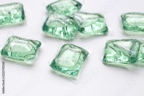 Gel ball laundry detergent, detergent capsule pods