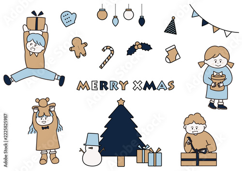 クリスマスプレゼントをもらって喜ぶ子ども4人