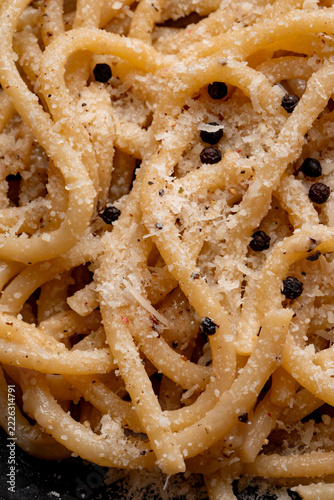 Pasta cacio e pepe, Cucina Italiana 
