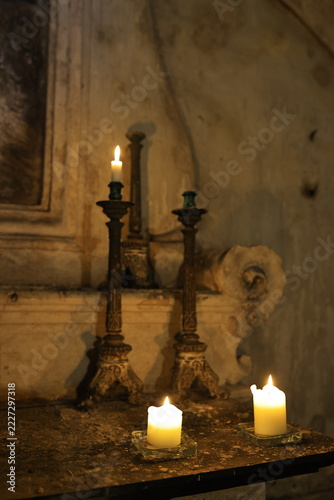 Fotografie crypt, church Santi Filippo e Giacomo, dell'Arte della Seta, naples, italy