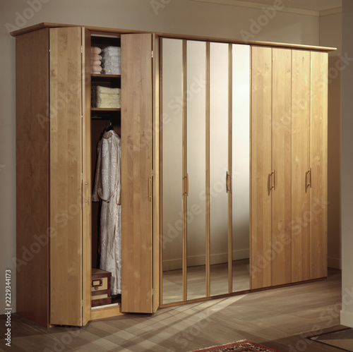 Single shot photo of a room with a wardrobe