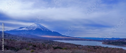 日本の象徴・富士山と山中湖の絶景、サステナブルな自然環境