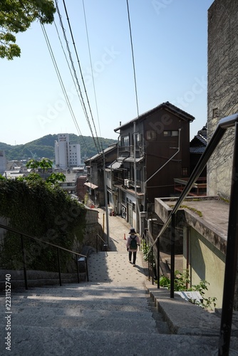 Obraz na plátně Stone steps descending through a residential neighborhood in Onomichi